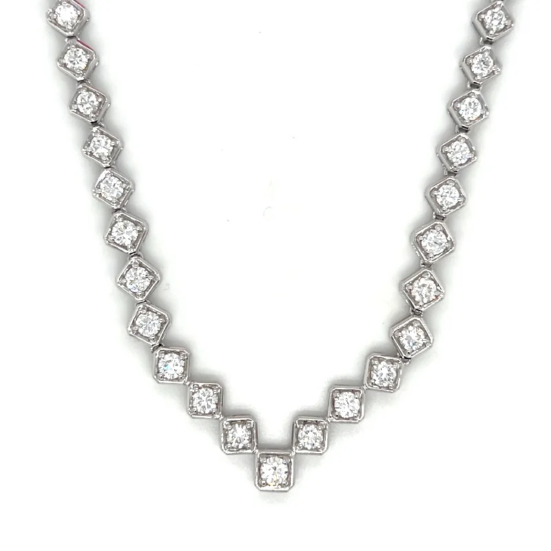 Custom Crystal Pendant Necklaces For Unique Designs-18k White Gold Diamond Fashion Necklace