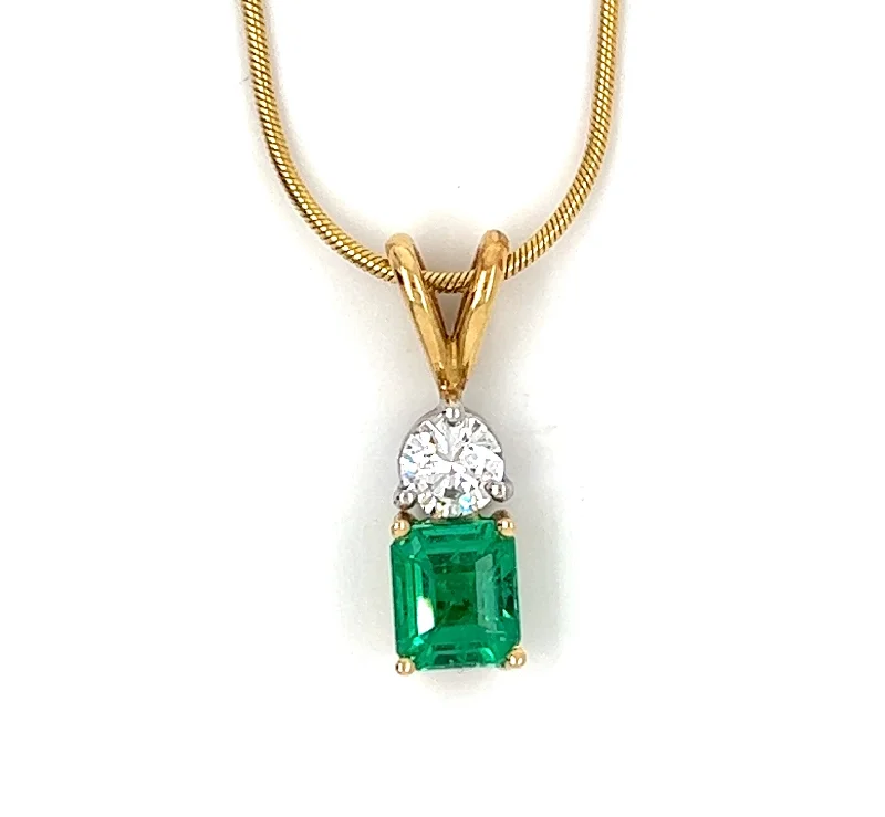 Custom Long Gold Necklaces For Unique Gifts-Pre-Owned 18k Yellow Gold/Platinum Emerald & Diamond Fashion Necklace