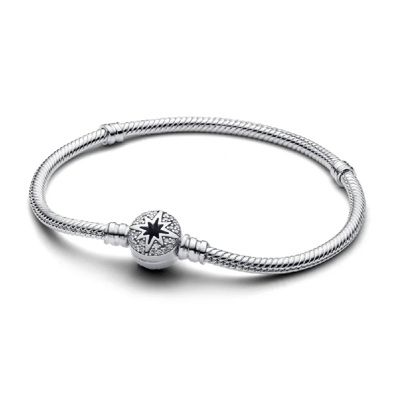 Bracelets For Minimalist Jewelry Lovers-North Star Clasp Snake Chain Bracelet 593584C01